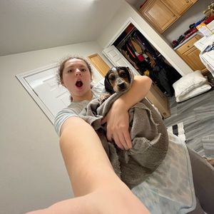 Meet your Posher, Leila